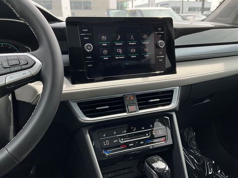 New 2026 Volkswagen Taos SEL AWD/4WD image 18