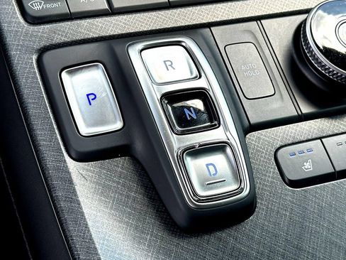 Used 2024 Hyundai Palisade Limited FWD image 20
