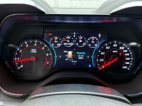 Used 2018 Chevrolet Camaro SS RWD image 10