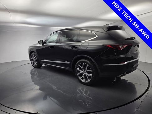 Used 2024 Acura MDX SH-AWD w/ Technology Package image 12