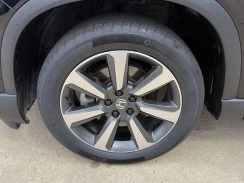 Used 2023 Honda Pilot Elite image 9