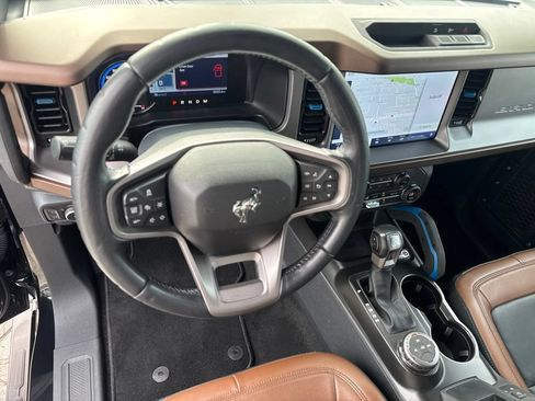 Used 2023 Ford Bronco Outer Banks AWD/4WD image 12