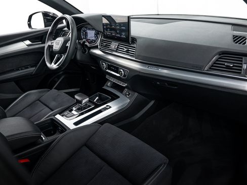 Used 2023 Audi Q5 e Prestige w/ Prestige Package AWD/4WD image 8