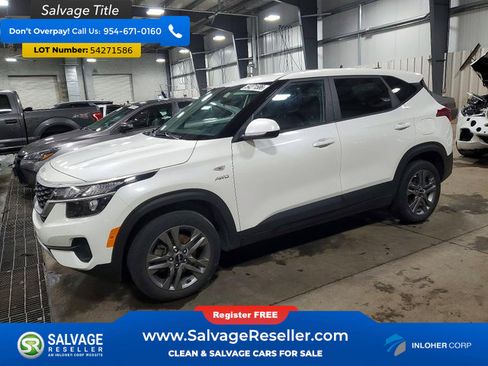 Used 2023 Kia Seltos LX AWD/4WD image 1