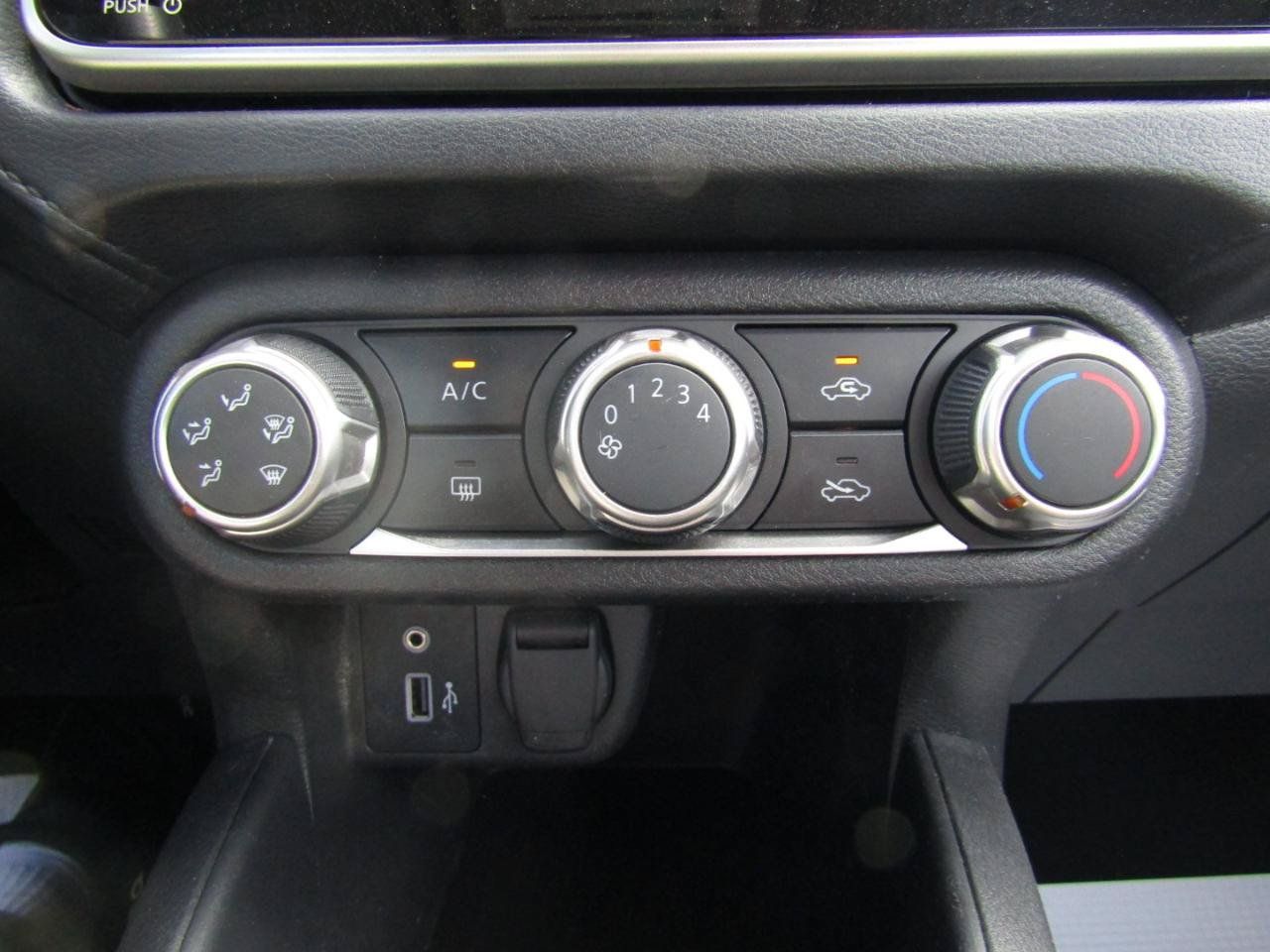 Used 2024 Nissan Versa S w/ Trunk Package FWD image 17