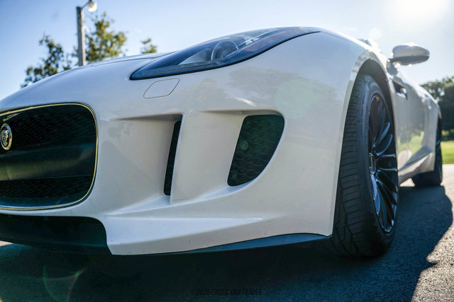 Used 2017 Jaguar F-TYPE Coupe RWD image 32