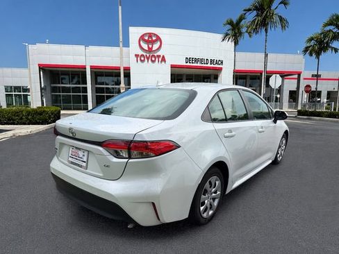Used 2023 Toyota Corolla LE FWD image 11