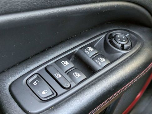 Used 2019 Jeep Compass Trailhawk image 22