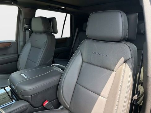 New 2026 GMC Yukon Denali w/ Denali Reserve Package AWD/4WD image 20