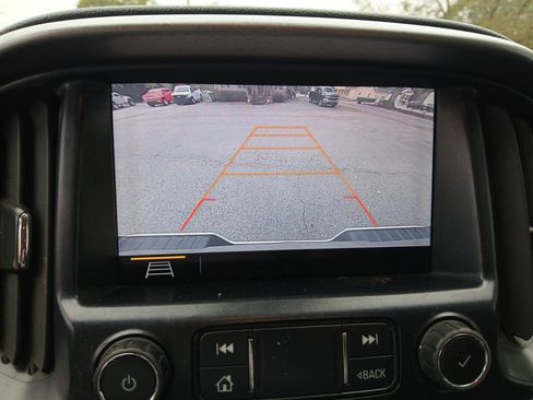 Used 2020 Chevrolet Colorado LT w/ Safety Package RWD image 19