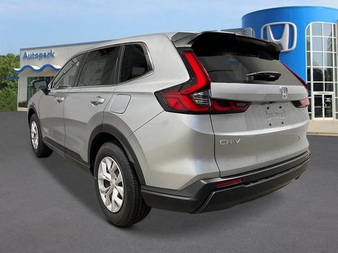 Used 2025 Honda CR-V LX image 3