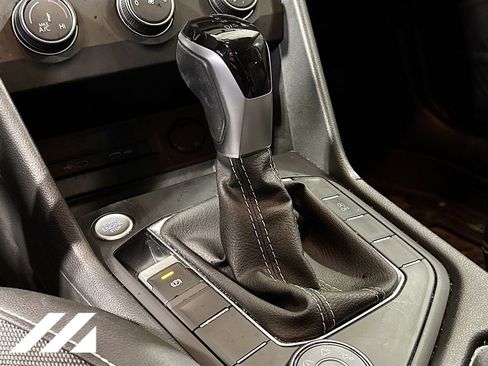 Used 2022 Volkswagen Taos SE AWD/4WD image 18