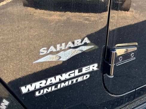 Used 2010 Jeep Wrangler Unlimited Sahara w/ Trailer Tow Group AWD/4WD image 16