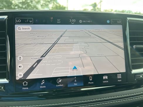 New 2026 Chrysler Pacifica Limited w/ S Appearance Package image 13