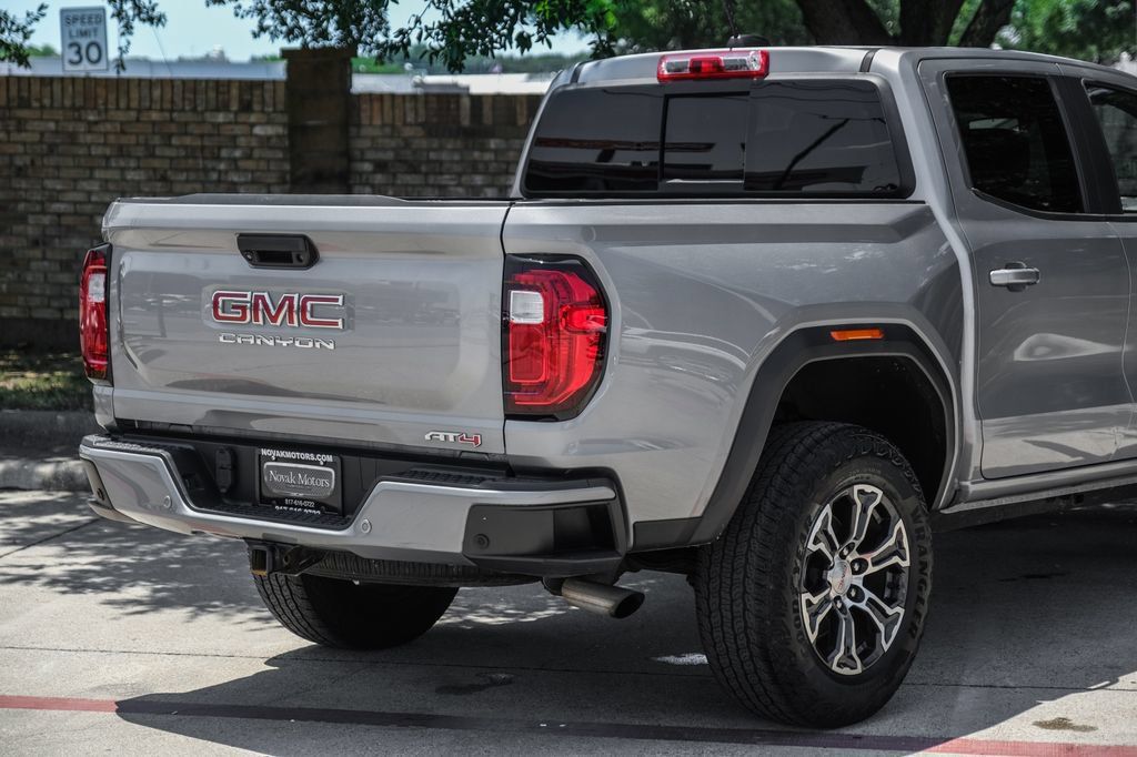 Used 2023 GMC Canyon AT4 w/ Canyon Safety Plus Package AWD/4WD image 16