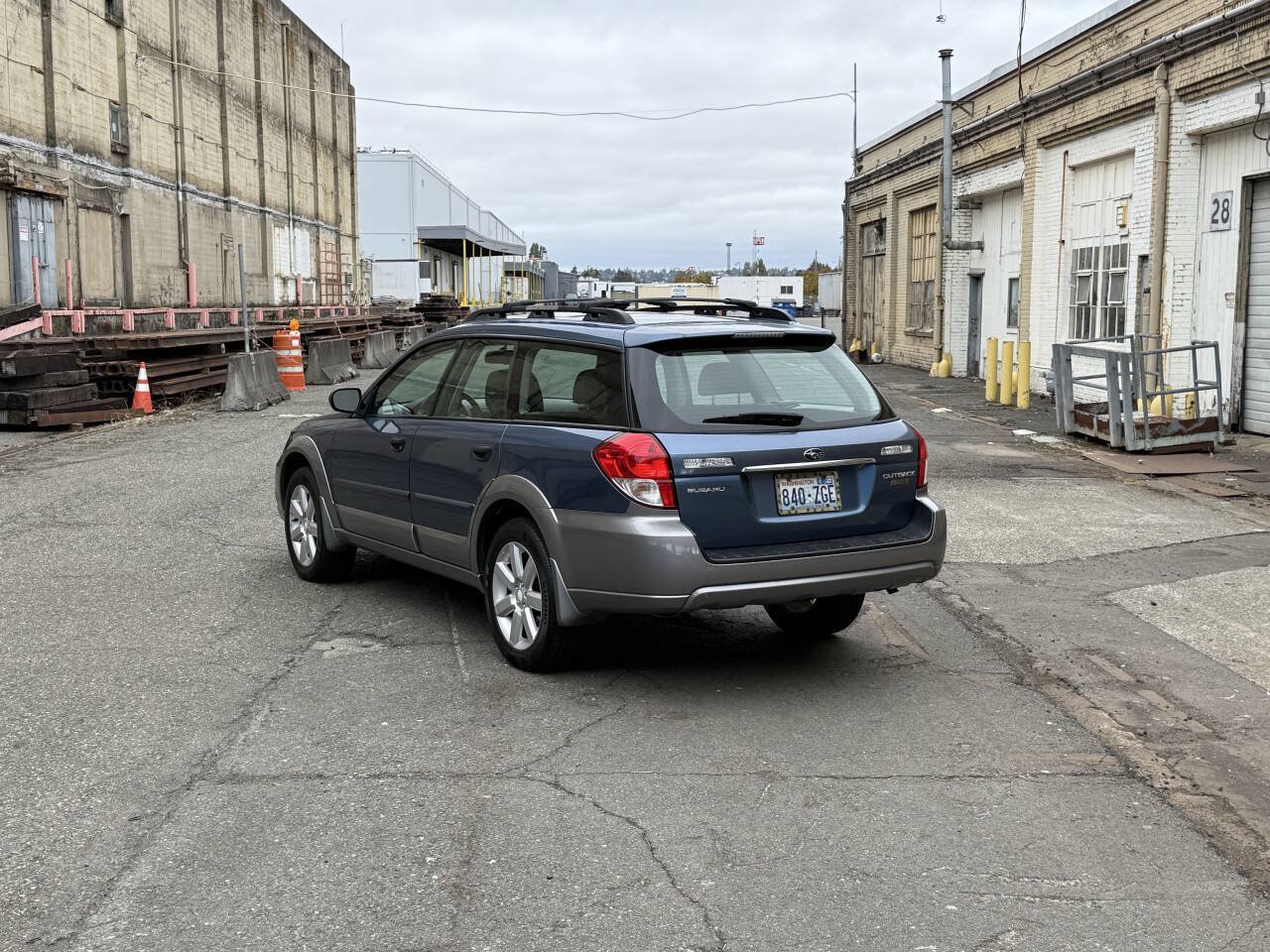 Used 2009 Subaru Outback 2.5i Special Edition AWD/4WD image 54