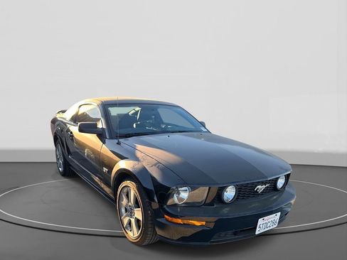 Used 2006 Ford Mustang GT image 3