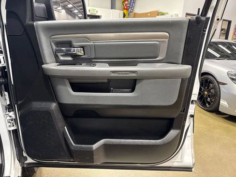 Used 2019 RAM 1500 Big Horn AWD/4WD image 75