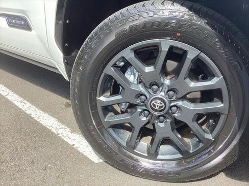 Certified 2025 Toyota Tundra Platinum AWD/4WD image 7