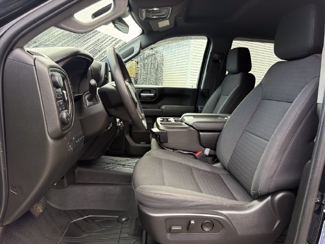 Used 2024 Chevrolet Silverado 2500 Custom w/ Custom Convenience Package AWD/4WD image 11
