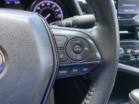 Used 2023 Toyota Camry SE FWD image 19