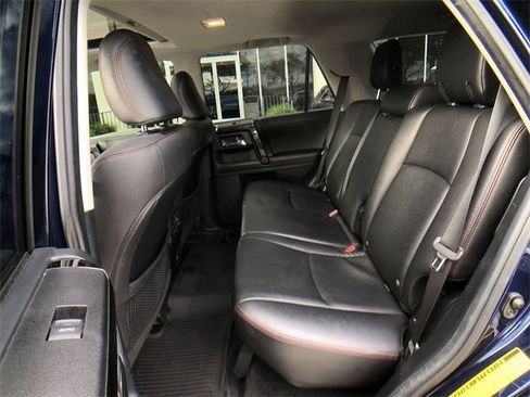 Used 2020 Toyota 4Runner TRD Off-Road Premium image 31