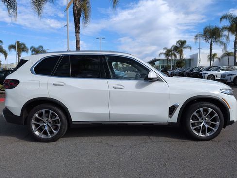 Certified 2024 BMW X5 sDrive40i w/ Premium Package image 11