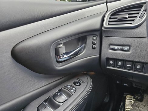 Used 2023 Nissan Murano SL w/ SL Moonroof Package AWD/4WD image 32