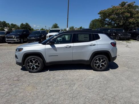 New 2026 Jeep Compass Limited AWD/4WD image 9