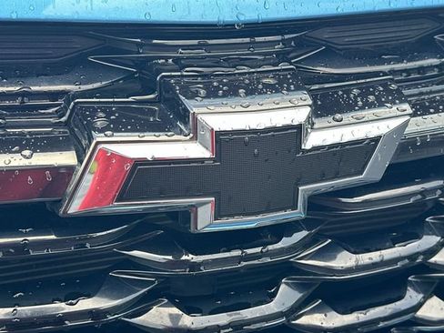 Certified 2025 Chevrolet Trax RS FWD image 27