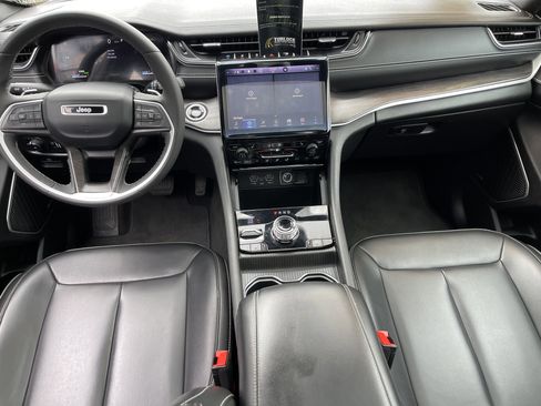 Used 2024 Jeep Grand Cherokee Limited 4xe AWD/4WD image 23