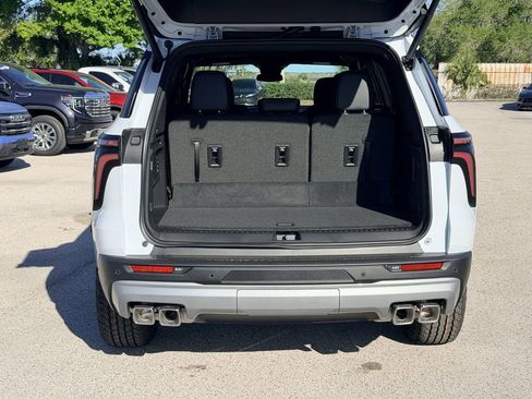 New 2026 Chevrolet Traverse Z71 AWD/4WD image 11