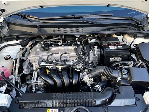 Used 2021 Toyota Corolla LE image 31