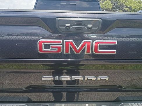 Used 2025 GMC Sierra 2500 AT4 w/ AT4 Premium Plus Package AWD/4WD image 13