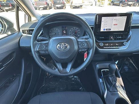 Certified 2025 Toyota Corolla LE image 25