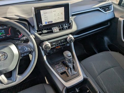 Used 2023 Toyota RAV4 LE AWD/4WD image 23