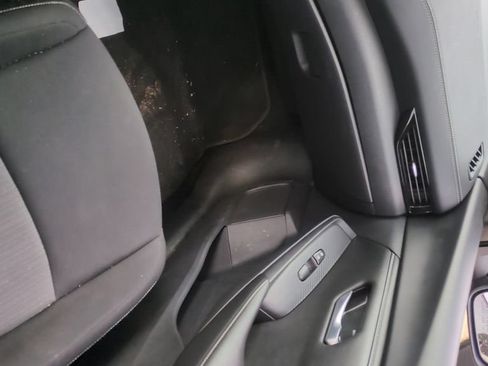 Used 2024 Nissan Sentra SV FWD image 13