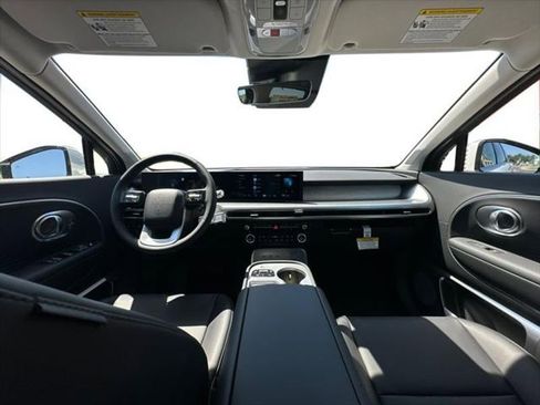 New 2026 Hyundai Ioniq 9 Limited image 17