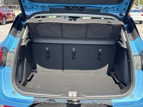 Used 2025 Buick Encore GX Sport Touring w/ Comfort Package FWD image 7