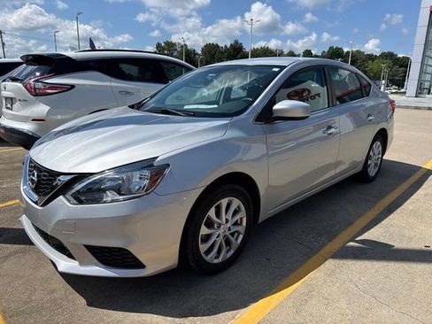 Used 2019 Nissan Sentra SV FWD image 1