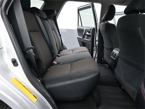 Used 2022 Toyota 4Runner TRD Off-Road image 10