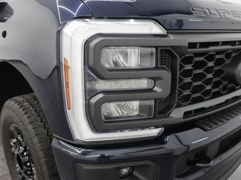 Used 2024 Ford F250 XLT w/ XLT Premium Package AWD/4WD image 24
