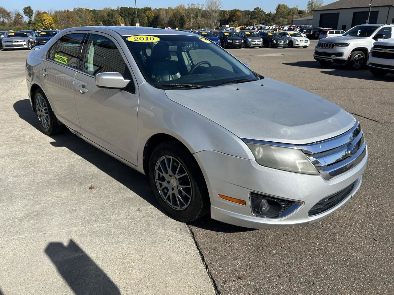 Used 2010 Ford Fusion SEL FWD image 3