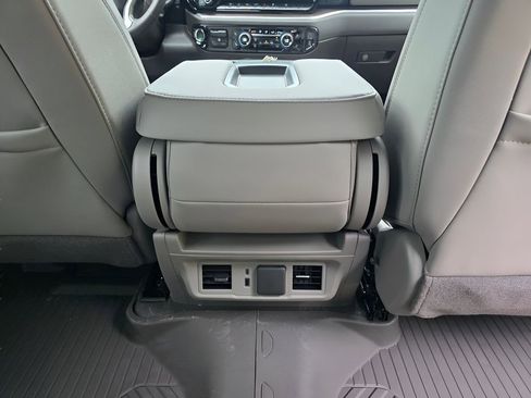 New 2026 Chevrolet Silverado 3500 LT w/ Texas Edition AWD/4WD image 9