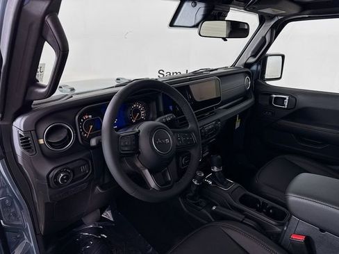 New 2025 Jeep Gladiator Sport image 9