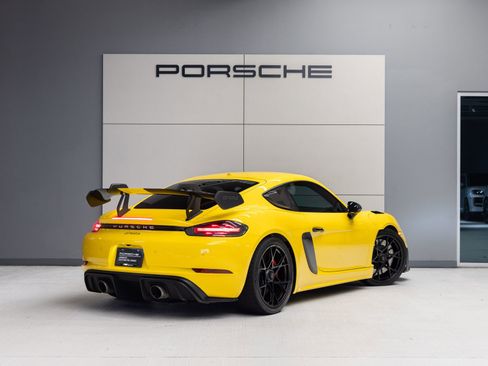 Certified 2024 Porsche 718 Cayman GT4 RS w/ Weissach Package RWD image 7