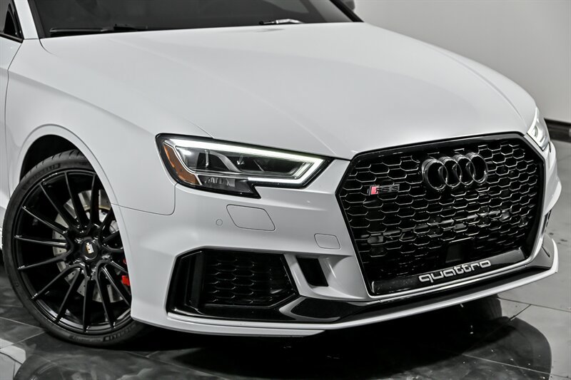Used 2018 Audi RS 3 w/ Technology Package AWD/4WD image 2