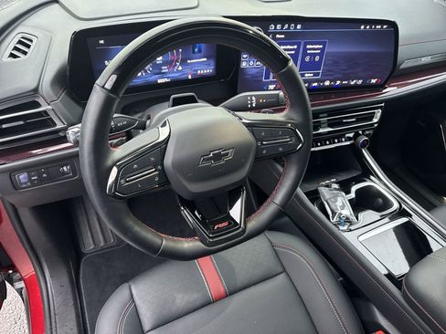 Used 2024 Chevrolet Traverse RS w/ LPO, Floor Liner Package image 17