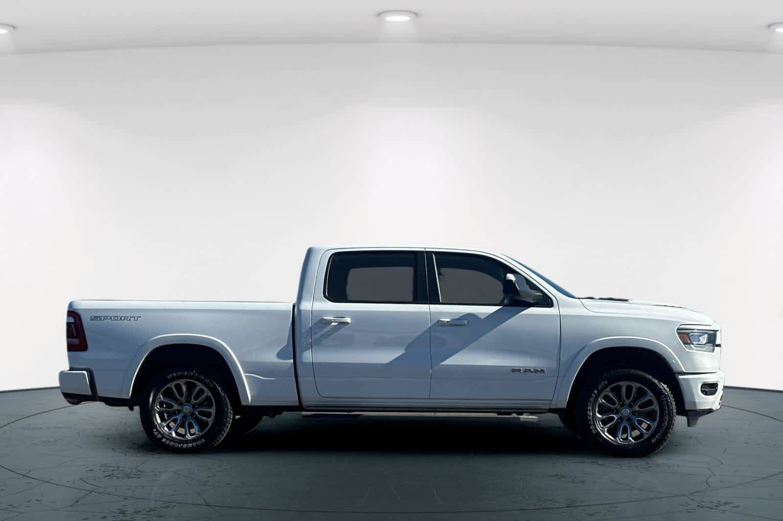 Used 2022 RAM 1500 Laramie w/ Sport Appearance Package AWD/4WD image 6