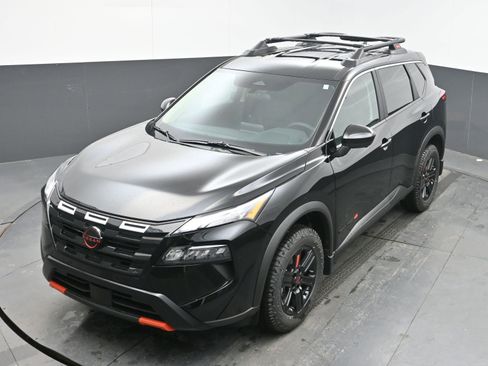 New 2026 Nissan Rogue SV image 33